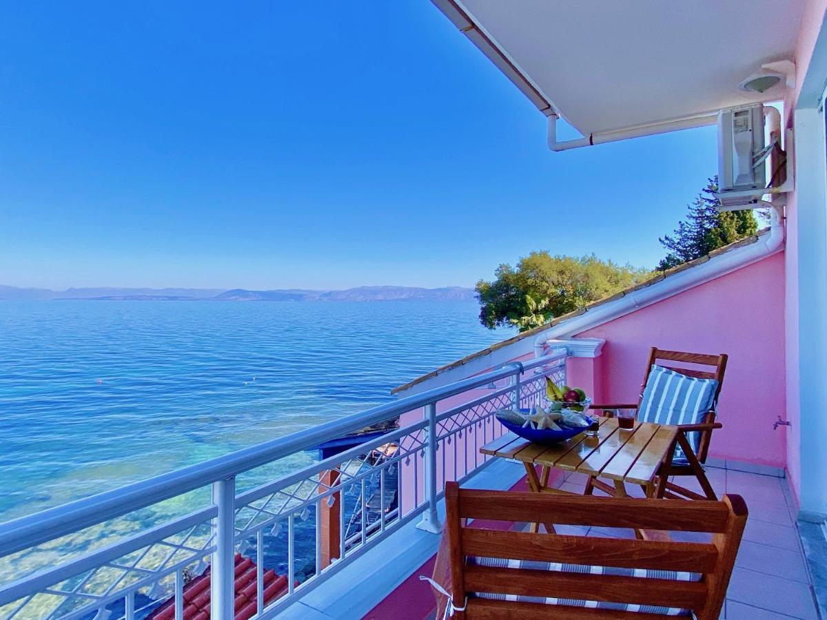 Seafront Villa Ourania Meszongí Kültér fotó